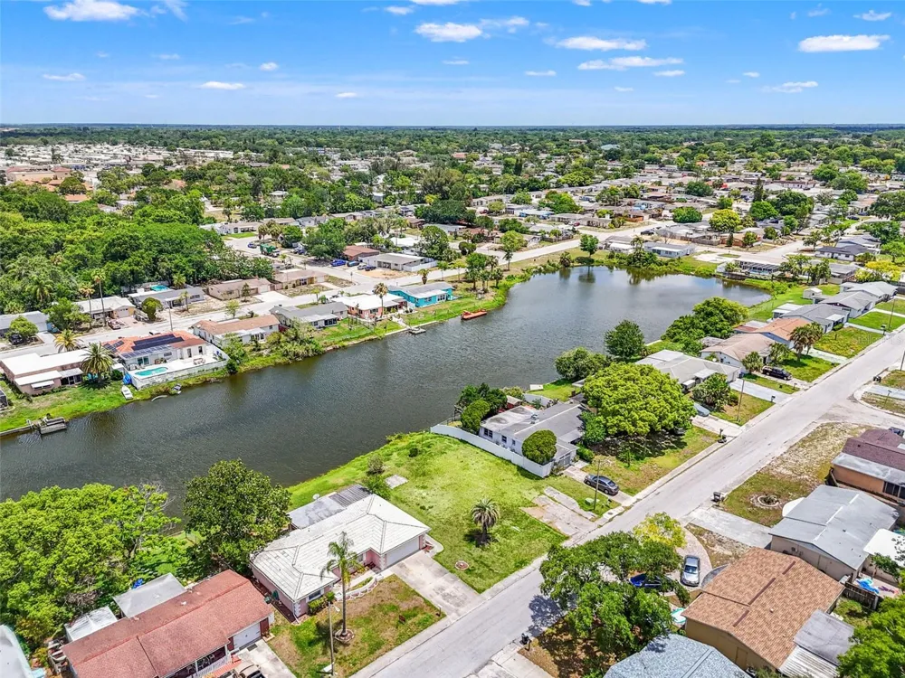 7211 ASHWOOD DRIVE Port Richey, FL 34668