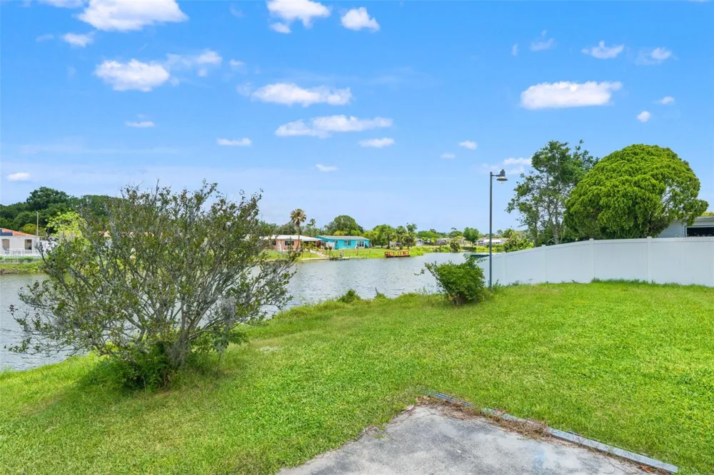 7211 ASHWOOD DRIVE Port Richey, FL 34668