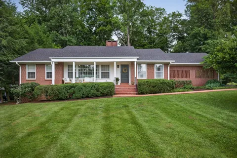 606 Boyd Ave