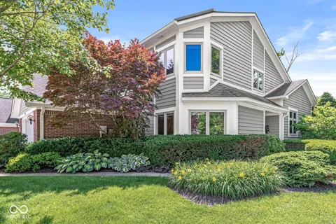 7884 Clearwater Parkway