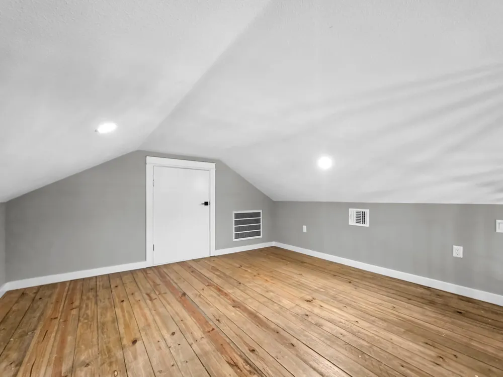 1042 Victoria Lane Gilchrist, TX 77617
