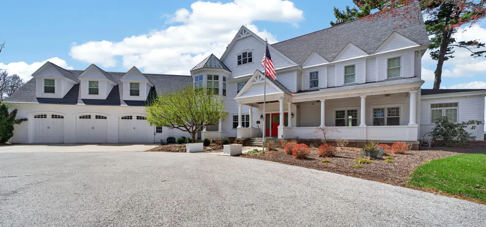 5592 S Shore Drive Whitehall, MI 49461
