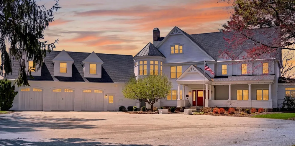 5592 S Shore Drive Whitehall, MI 49461