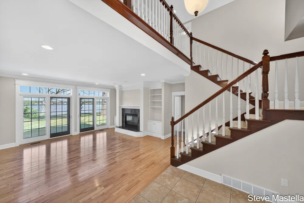 5592 S Shore Drive Whitehall, MI 49461