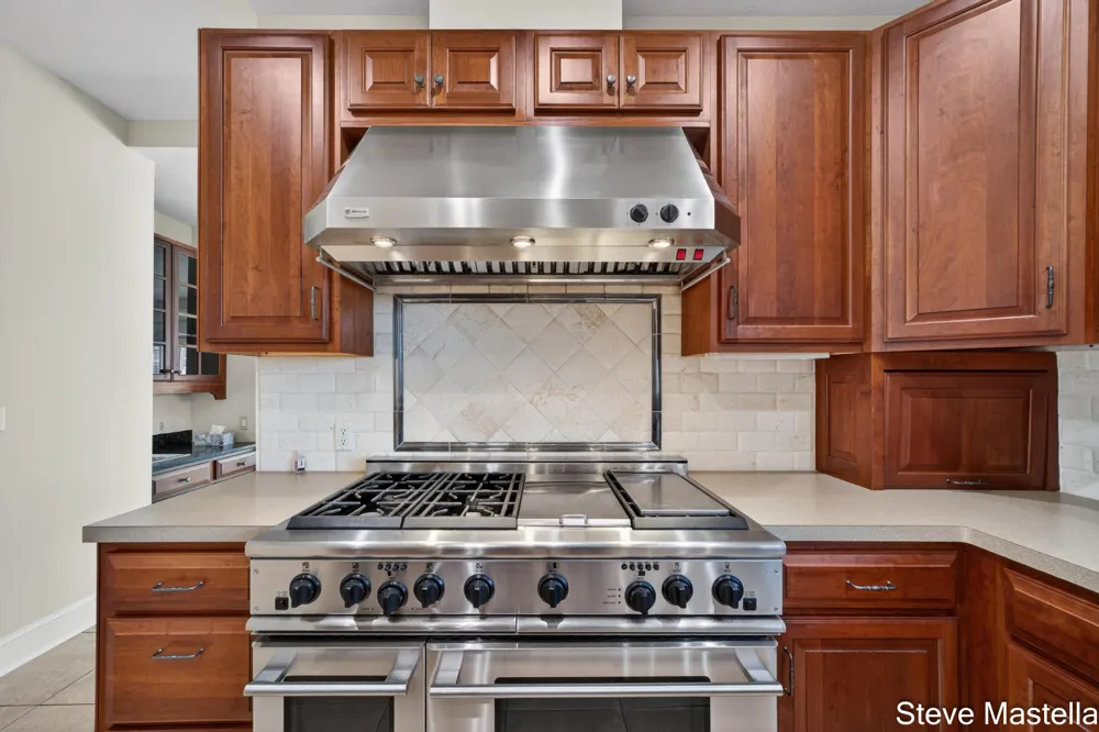 5592 S Shore Drive Whitehall, MI 49461