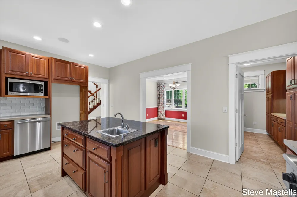 5592 S Shore Drive Whitehall, MI 49461