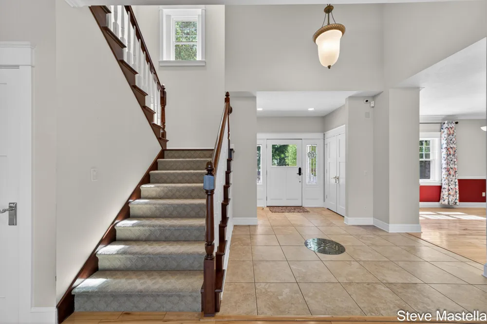 5592 S Shore Drive Whitehall, MI 49461