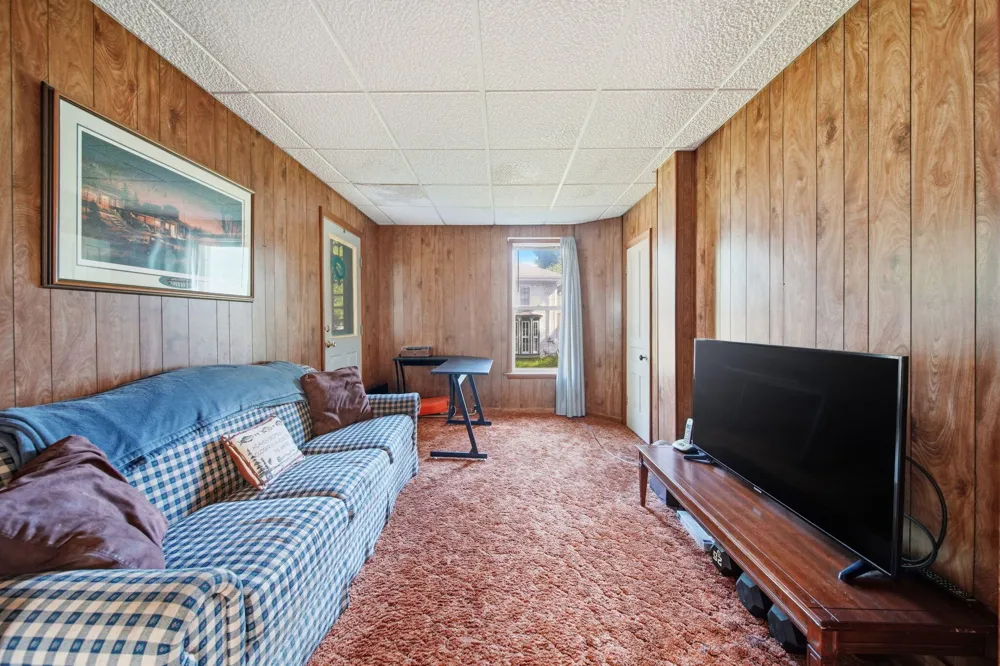 219 S Main Street Concord, MI 49237