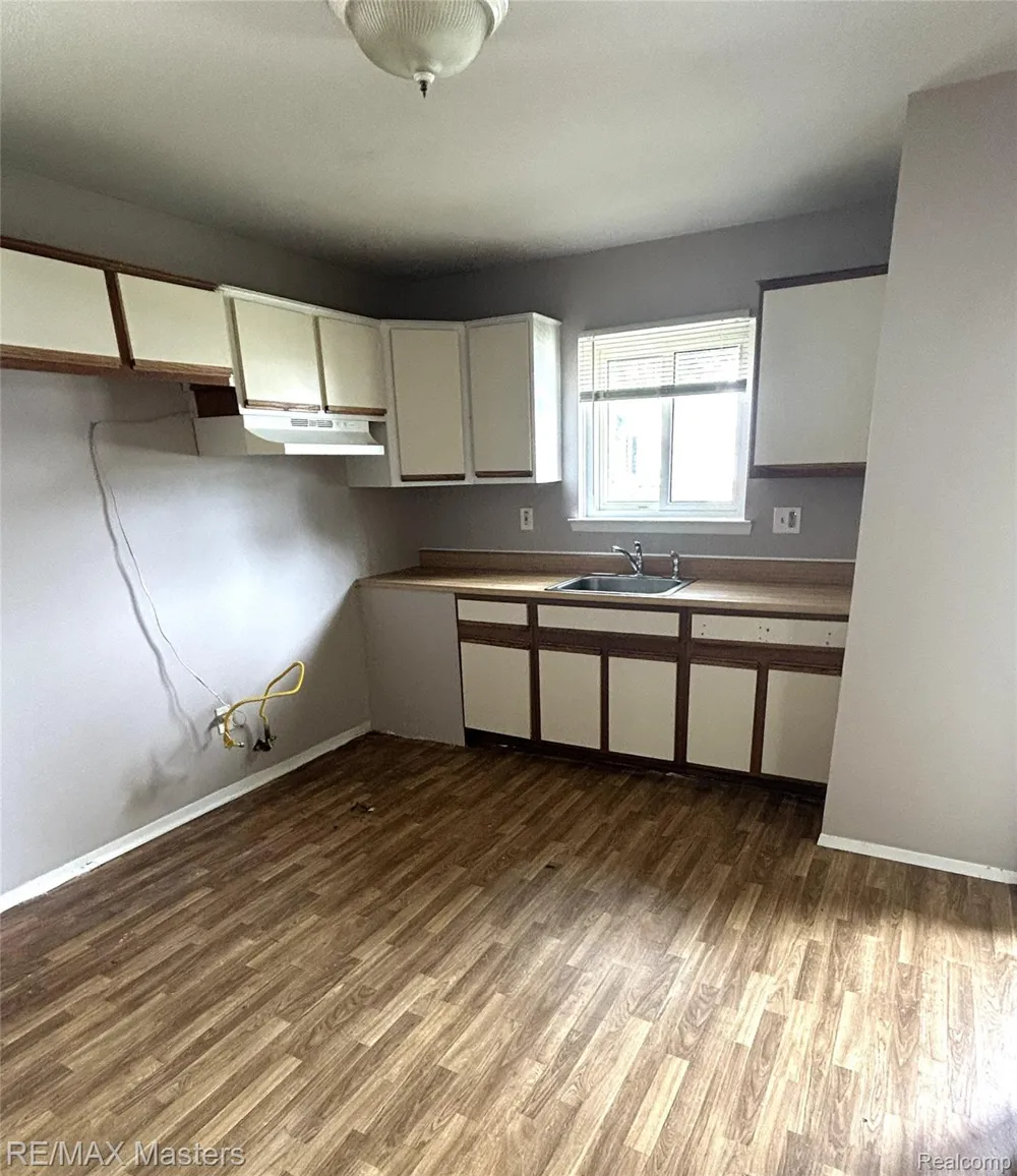 4210 Hazel Avenue Lincoln Park City, MI 48146