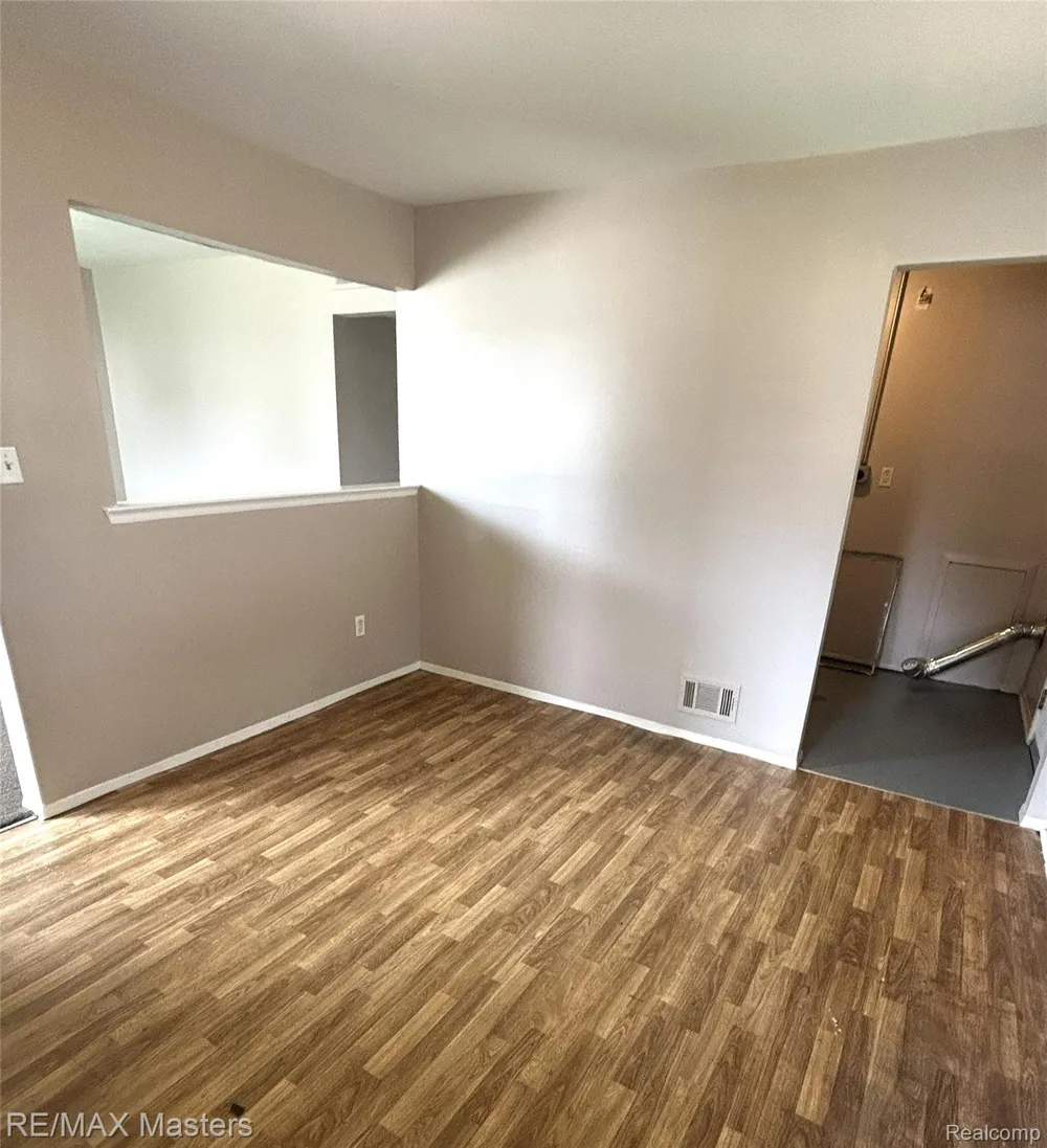 4210 Hazel Avenue Lincoln Park City, MI 48146