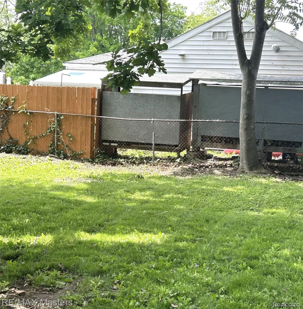 4210 Hazel Avenue Lincoln Park City, MI 48146