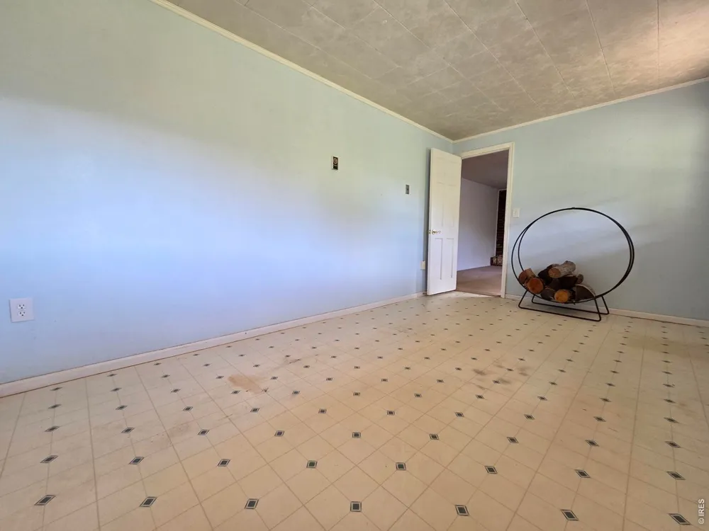 328 Skinner Road Allenspark, CO 80510