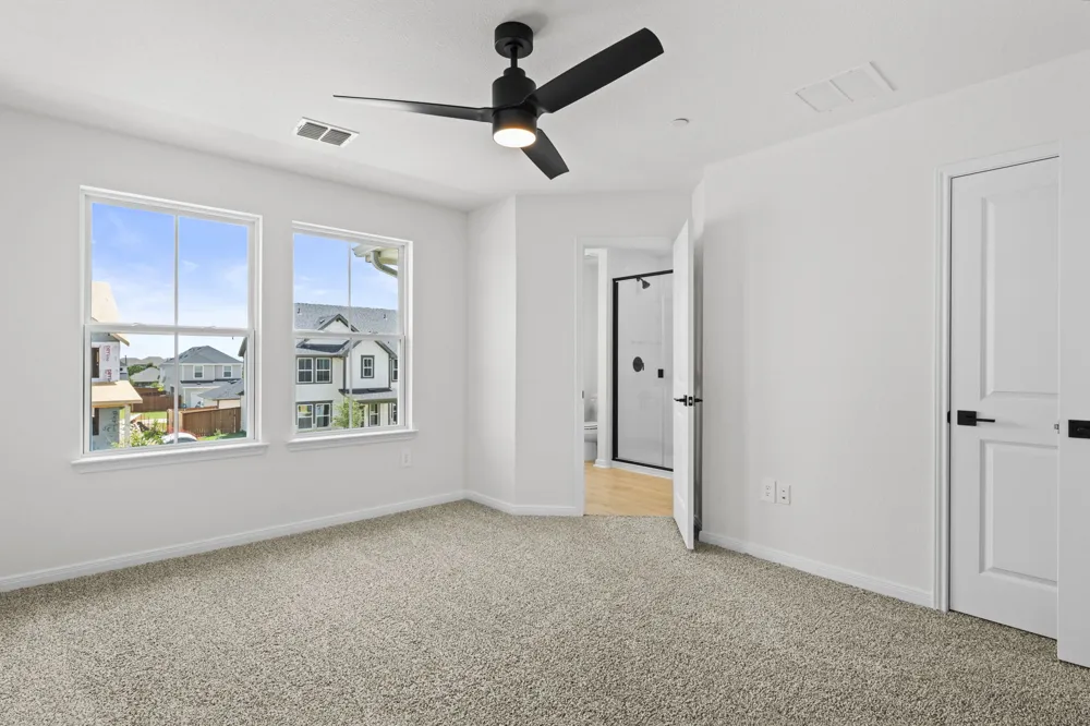 2540 Violet Theo Lane Round Rock, TX 78665