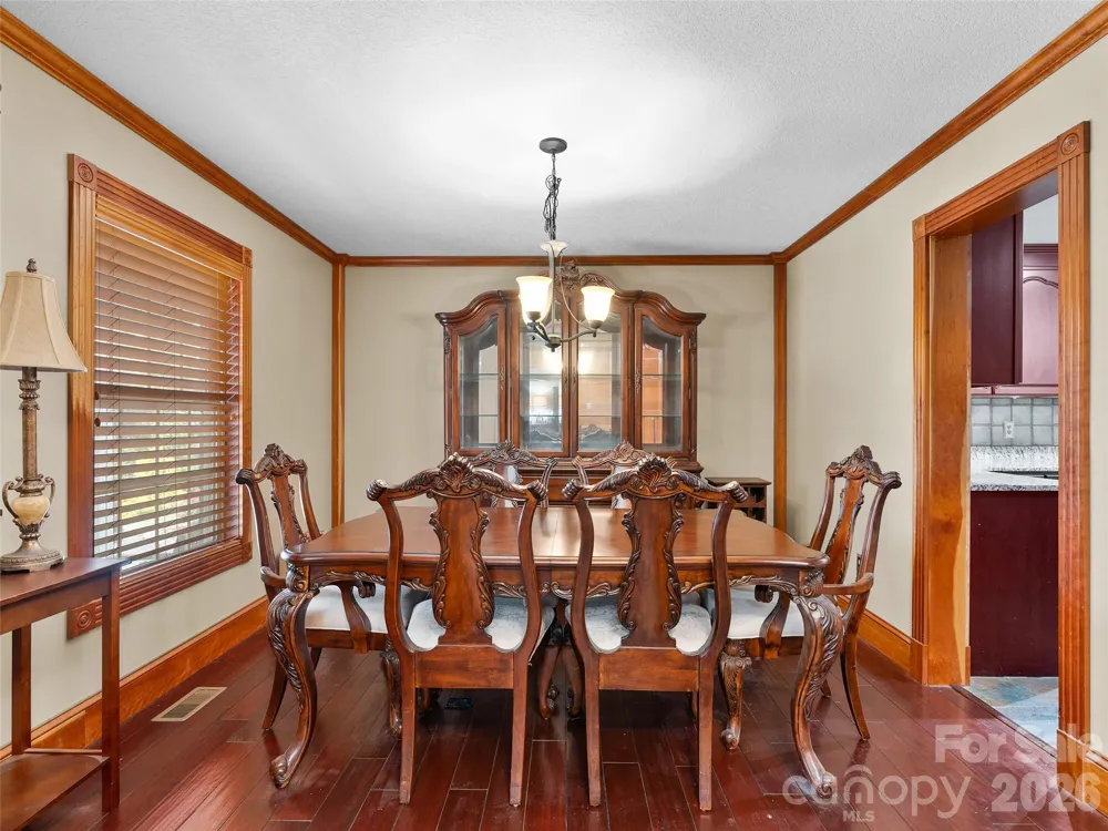 40 Hope Road Weaverville, NC 28787