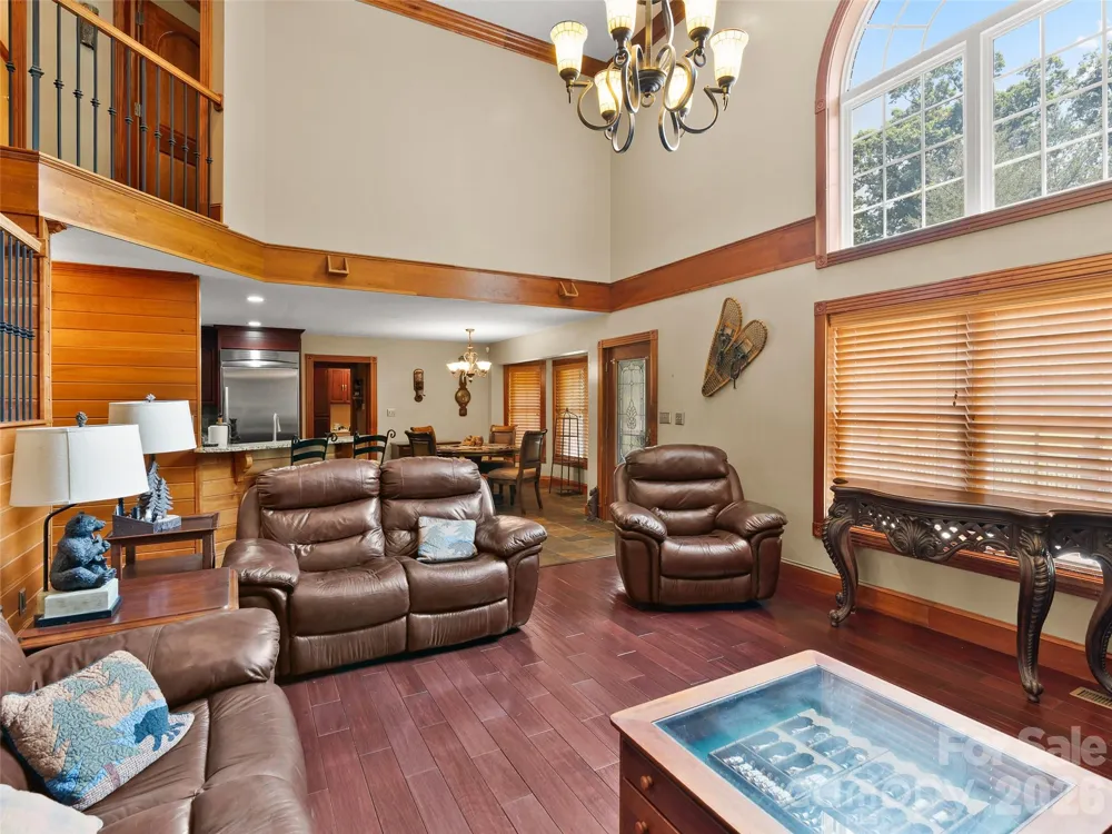 40 Hope Road Weaverville, NC 28787