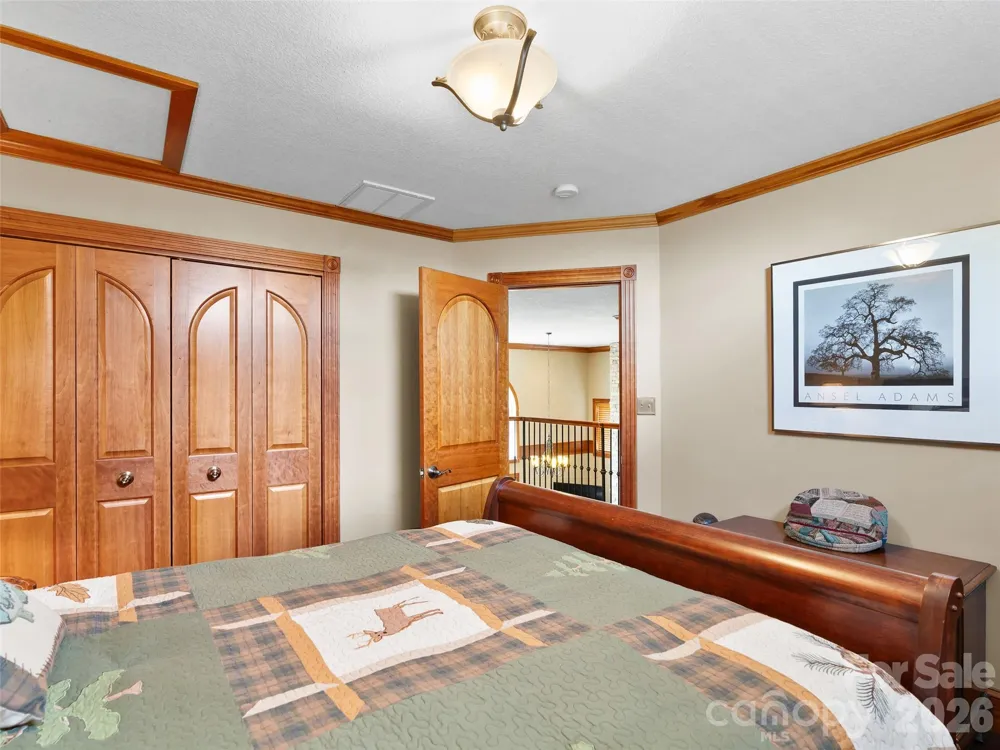 40 Hope Road Weaverville, NC 28787