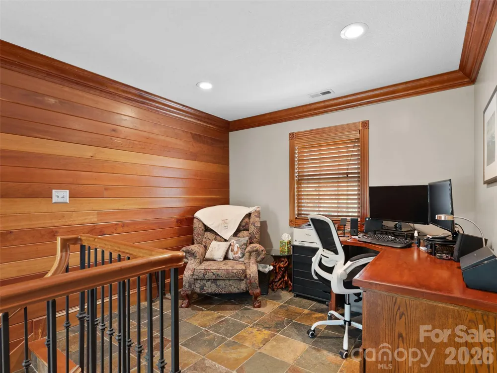 40 Hope Road Weaverville, NC 28787