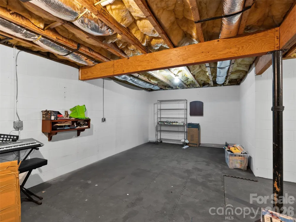 40 Hope Road Weaverville, NC 28787