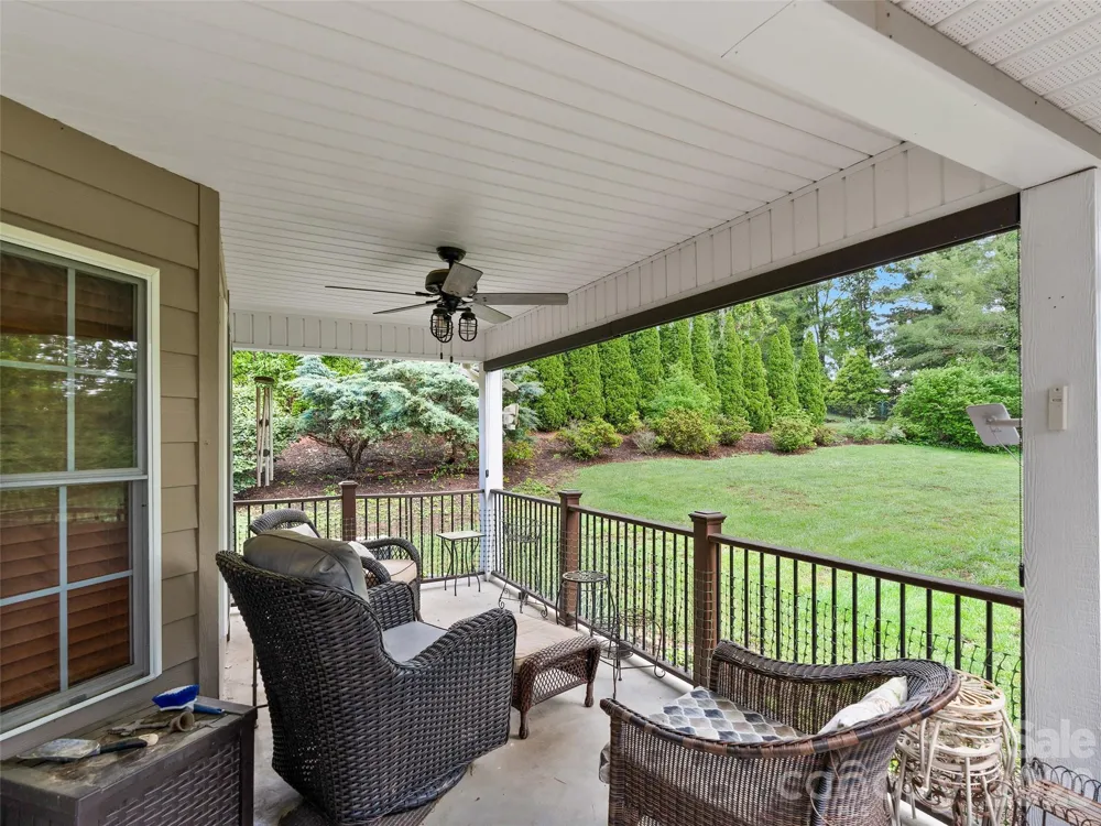 40 Hope Road Weaverville, NC 28787