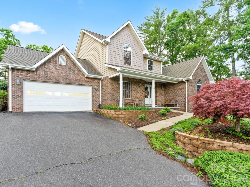 40 Hope Road Weaverville, NC 28787