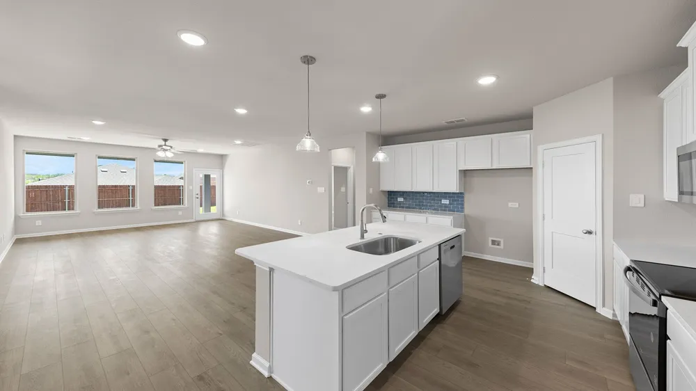 477 Pleasant Field Drive Lavon, TX 75166