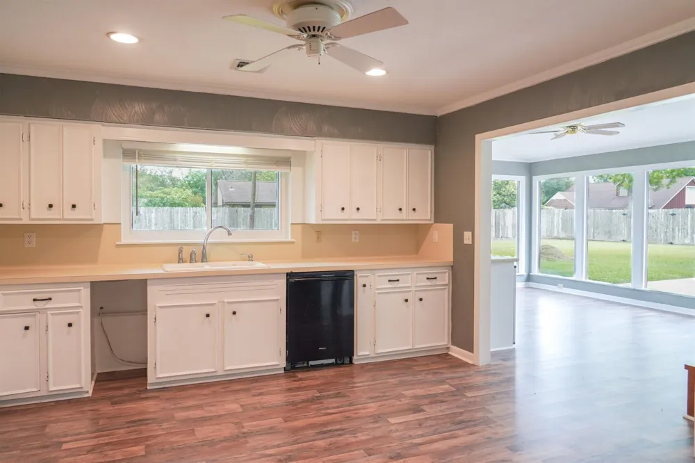 115 Neal Road Wharton, TX 77488