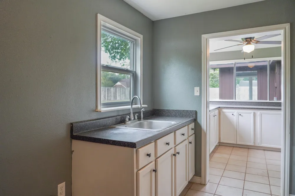 115 Neal Road Wharton, TX 77488