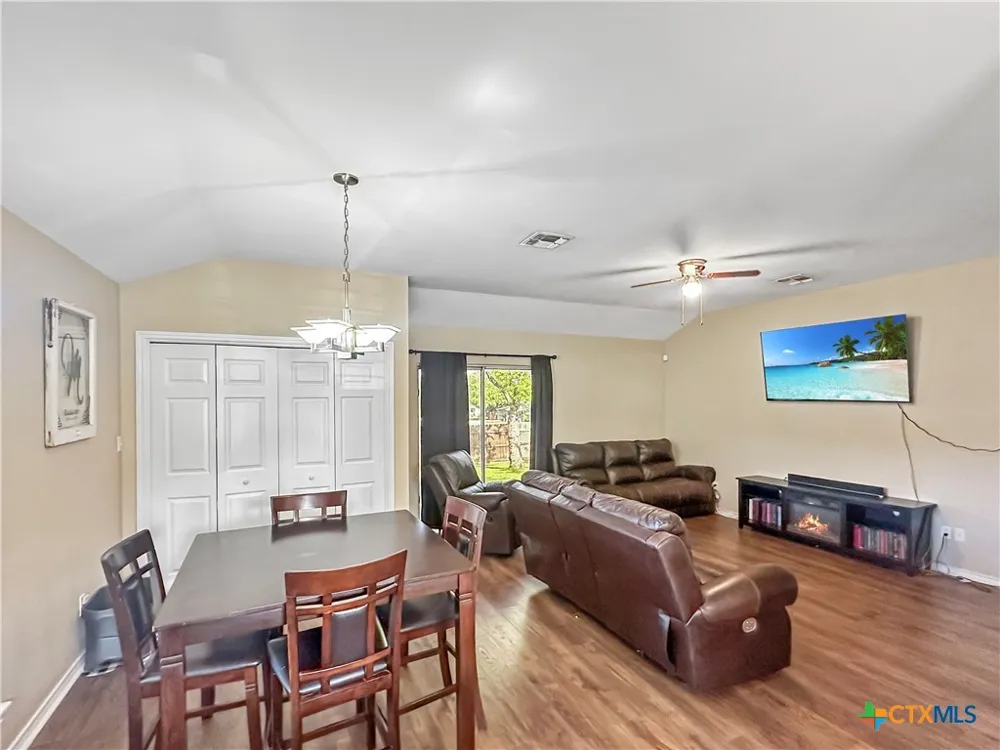 704 S Market Street Flatonia, TX 78941