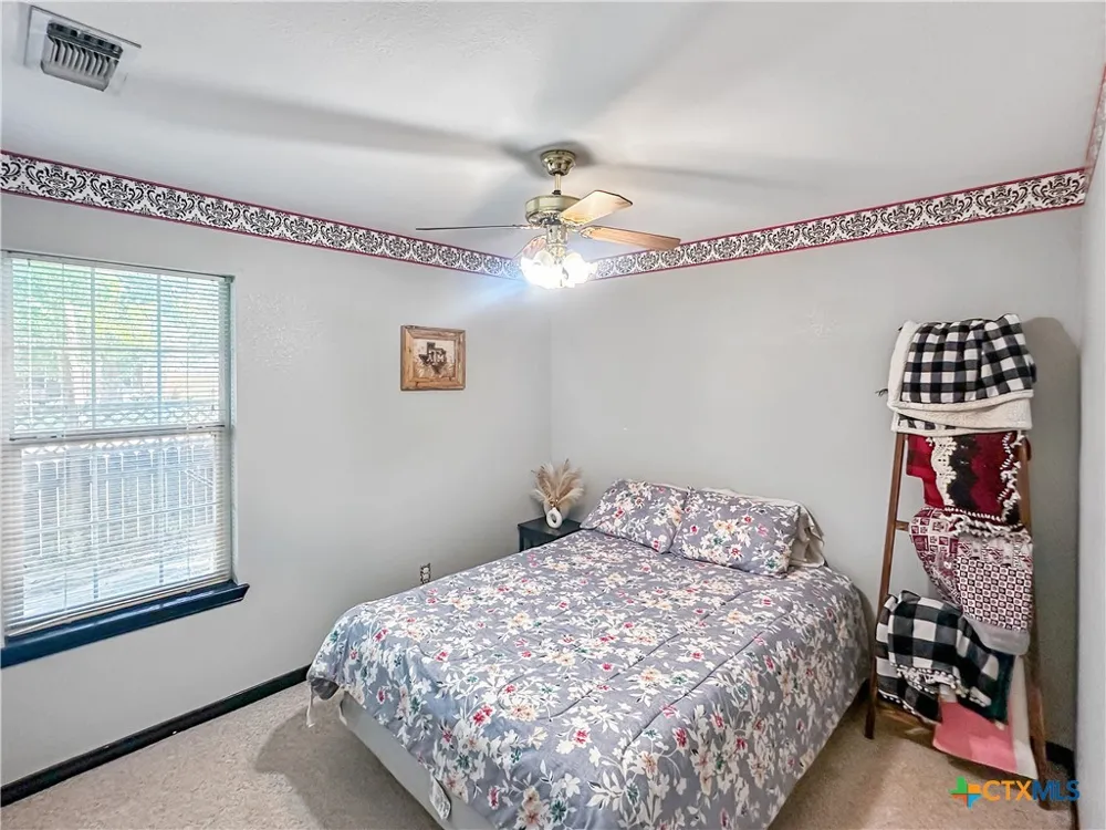 704 S Market Street Flatonia, TX 78941