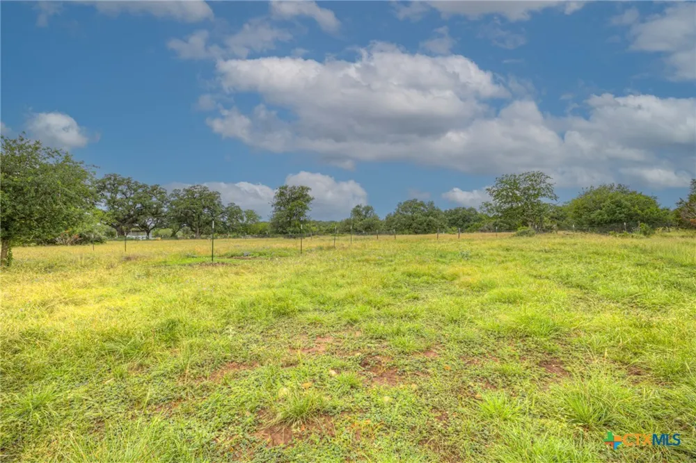 1475 Purgatory Road New Braunfels, TX 78132