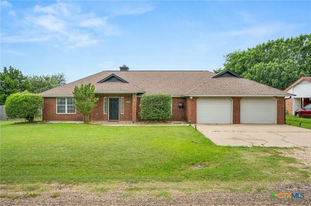 381 Norwood Drive Woodway, TX 76712