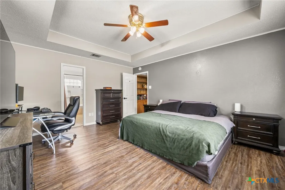 381 Norwood Drive Woodway, TX 76712