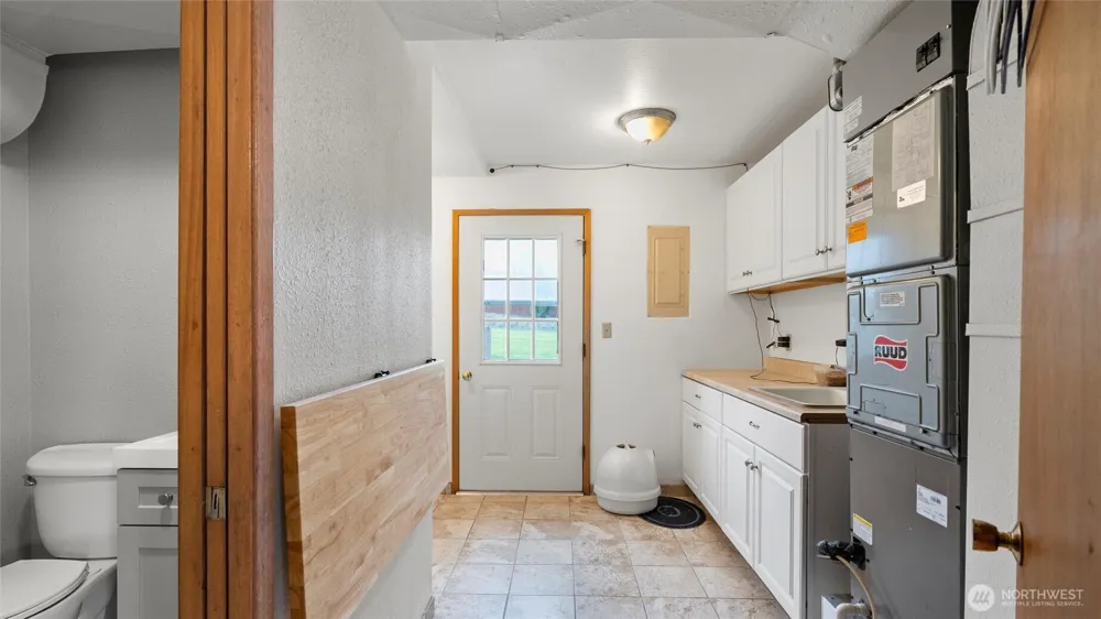 810 E Spring Dayton, WA 99328