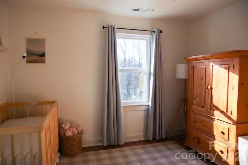 205 Old Fort Road Fairview, NC 28730