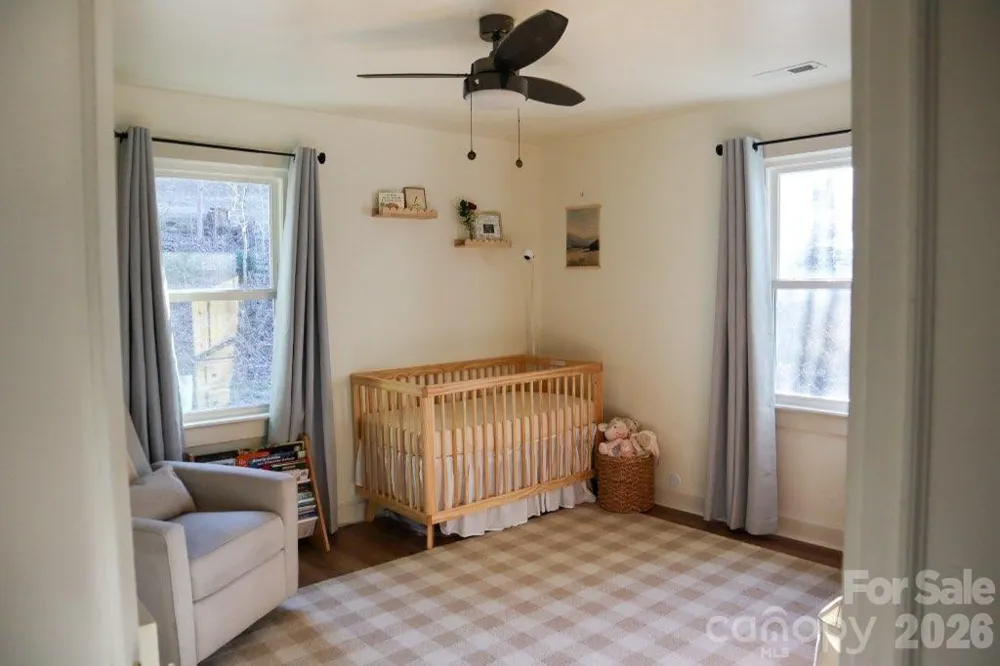 205 Old Fort Road Fairview, NC 28730