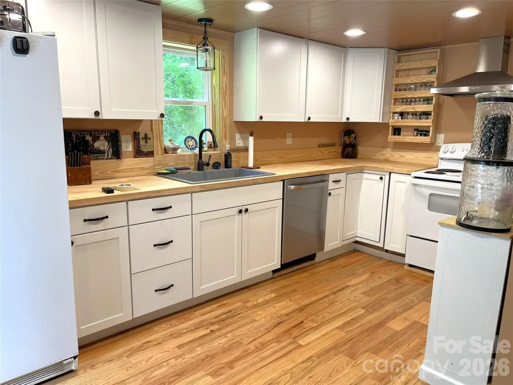 183 Cedarberry Glen Rutherfordton, NC 28139