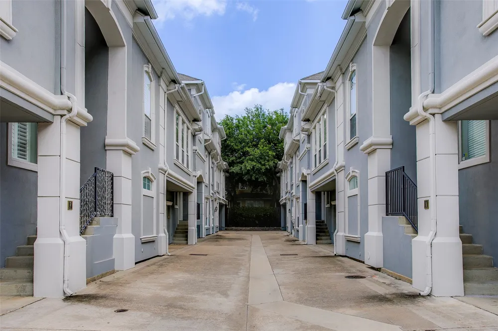 5006 Cedar Springs Road #C Dallas, TX 75235