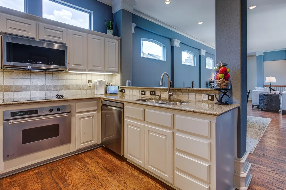 5006 Cedar Springs Road #C Dallas, TX 75235