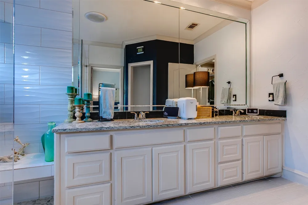 5006 Cedar Springs Road #C Dallas, TX 75235