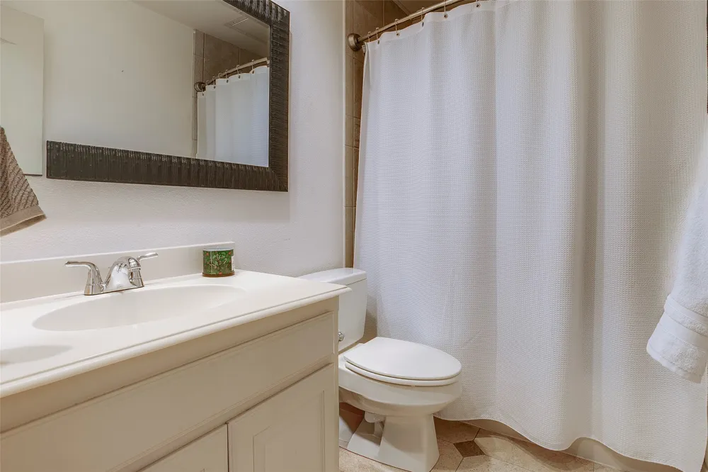 5006 Cedar Springs Road #C Dallas, TX 75235