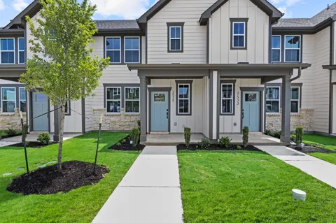 2535 Violet Theo Lane