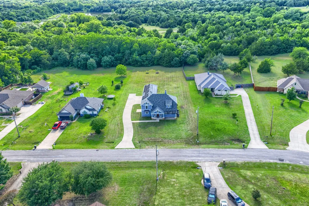 280 Pecan Hollow Circle Anna, TX 75409