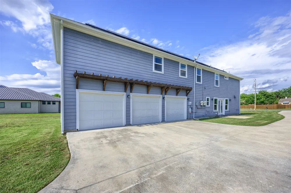 280 Pecan Hollow Circle Anna, TX 75409