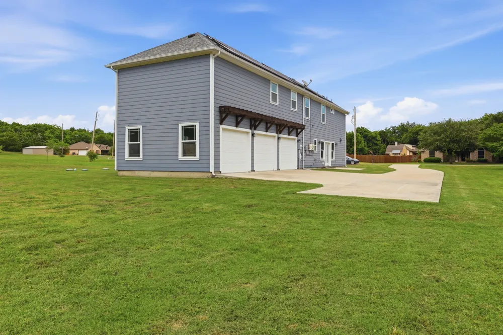 280 Pecan Hollow Circle Anna, TX 75409