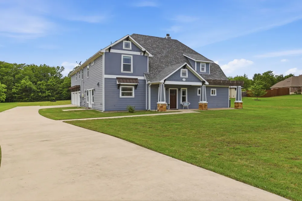 280 Pecan Hollow Circle Anna, TX 75409