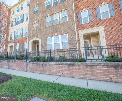 5307 S CENTER DRIVE #304D