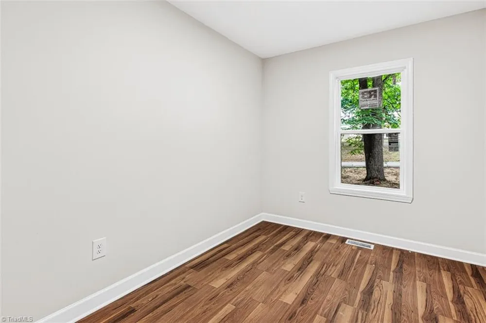 104 Oakhurst Drive Asheboro, NC 27205