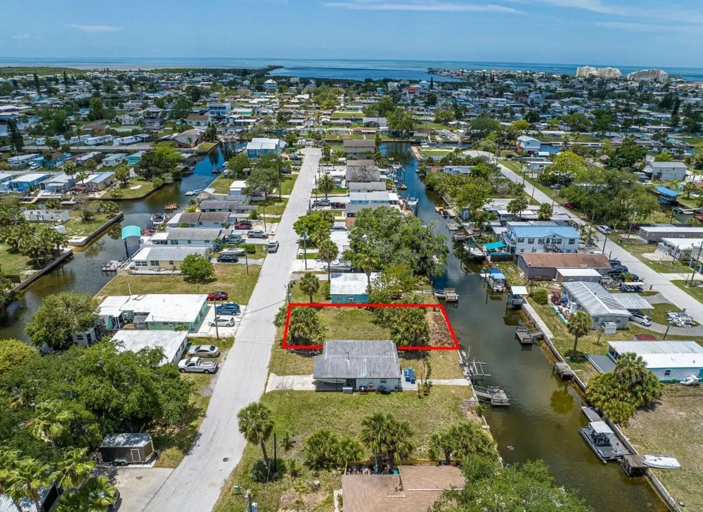 6837 SANDERLING LANE Hudson, FL 34667