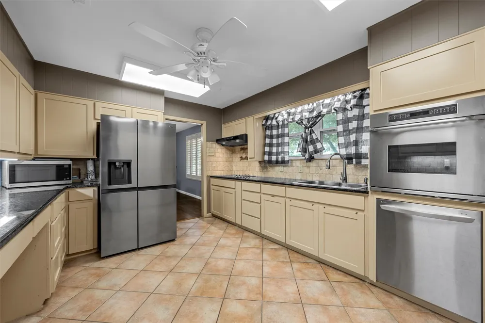 5444 OLD LORENA ROAD Lorena, TX 76655