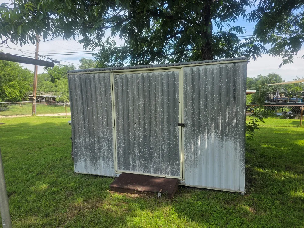 1213 Hillcrest Drive Graham, TX 76450